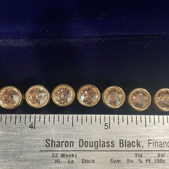 Touchstone Golden Ice Bracelet - Picture 5 of 6